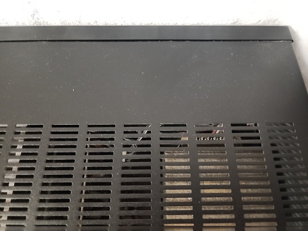 Denon AVR-1802 Receiver Bundle with Remote, Loop & Manual. Tested