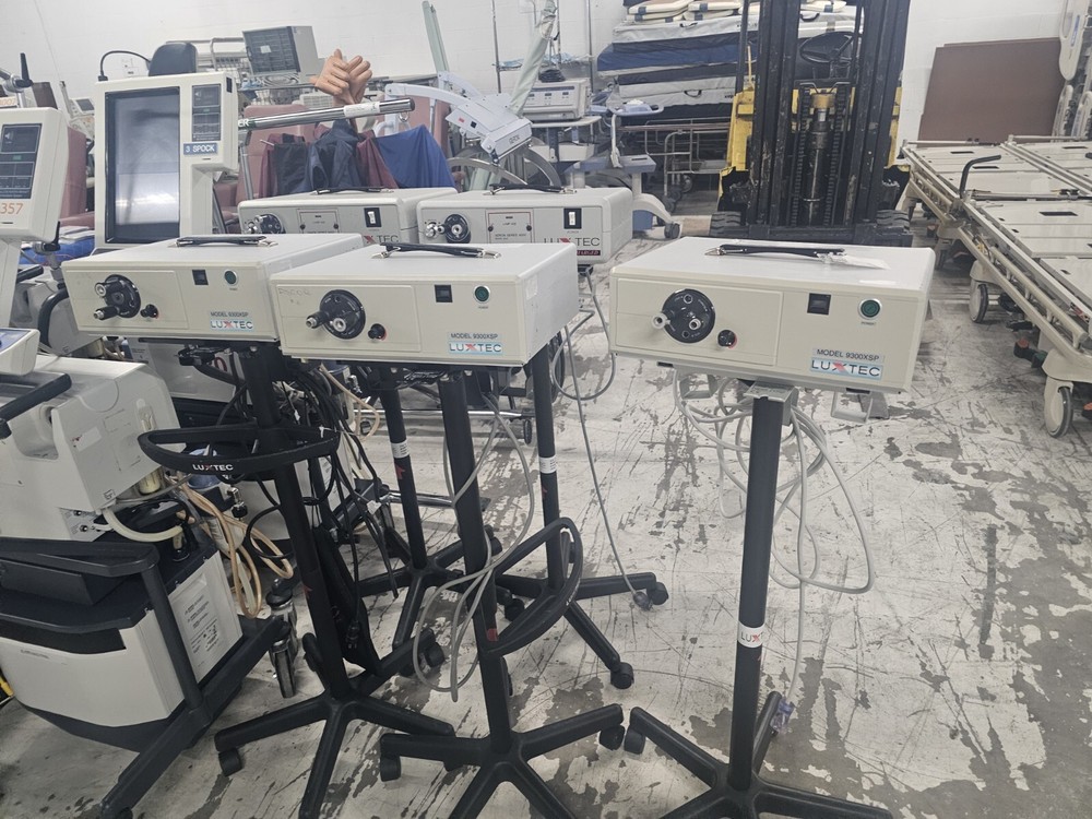 Luxtec 9300XSP & 9000 Light Source for Surgical Headlight Qty 5