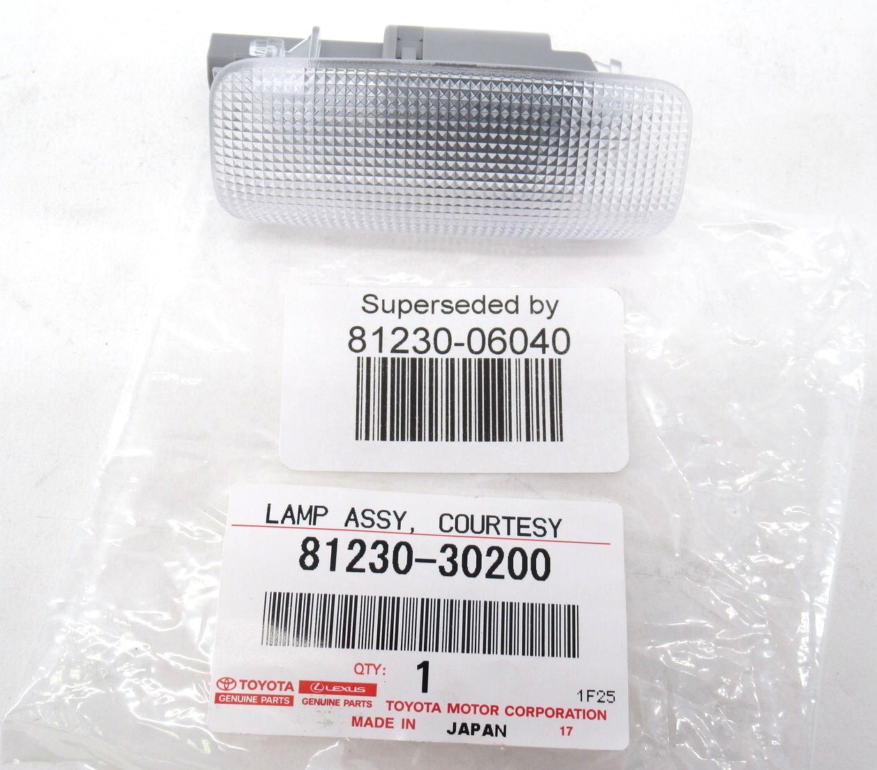 Genuine OEM Toyota Lexus 81230-06040 Courtesy Light