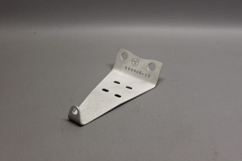 35-960005 Beechcraft Bracket