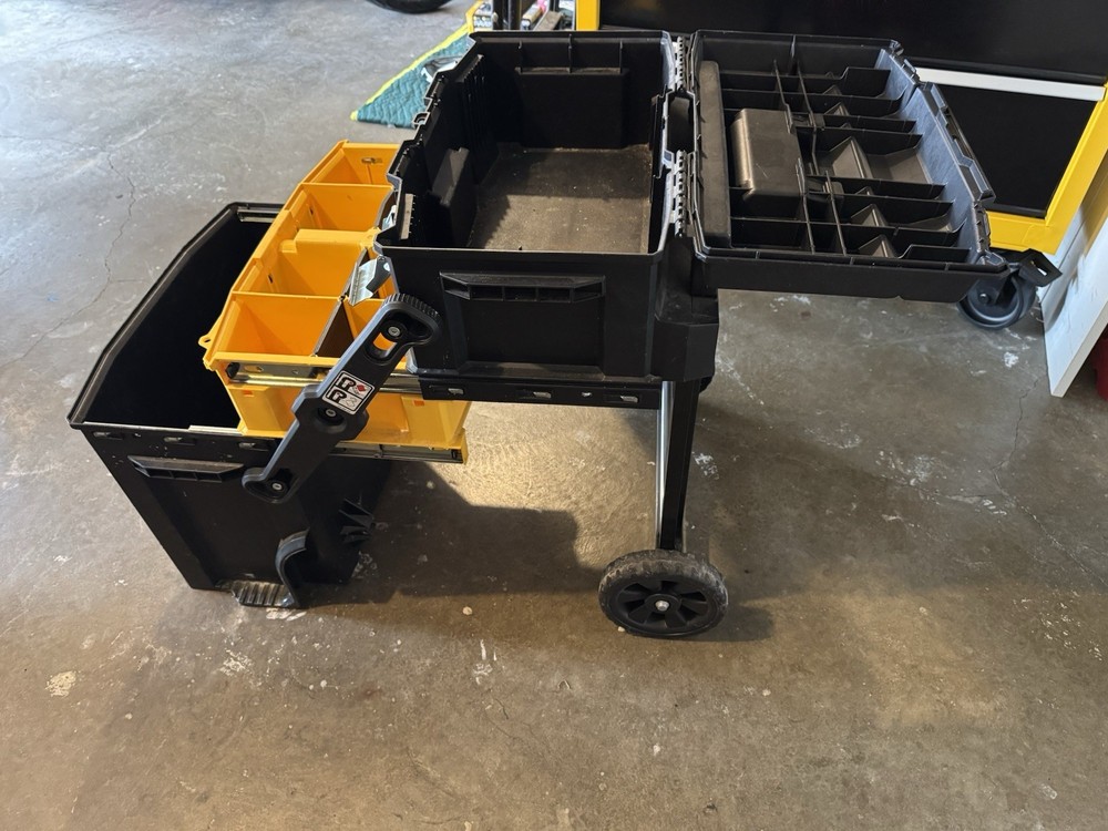 Dewalt Rolling Toolbox