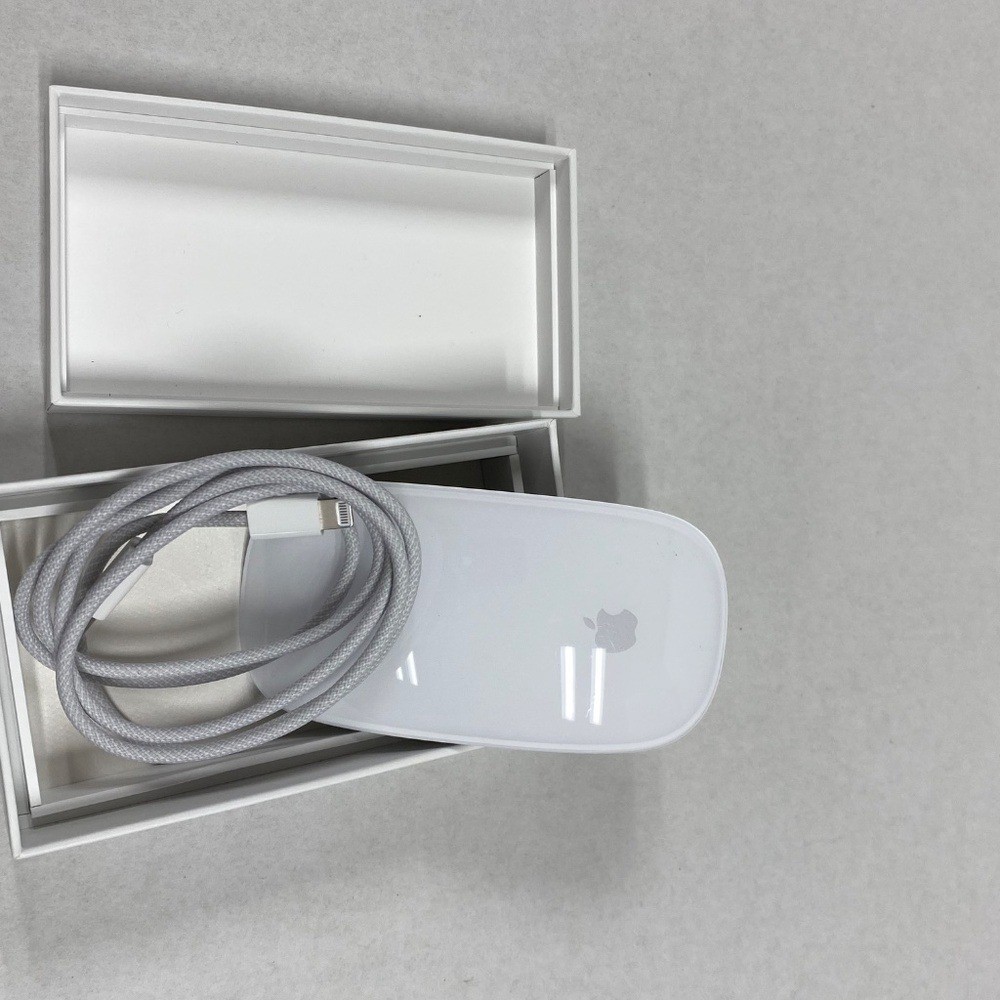 New Apple Magic Mouse Model A1657 - Box is Open.