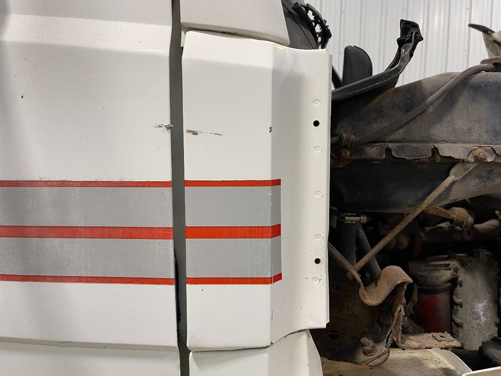 Freightliner FL80 WHITE Right/Passenger CAB Cowl - Used