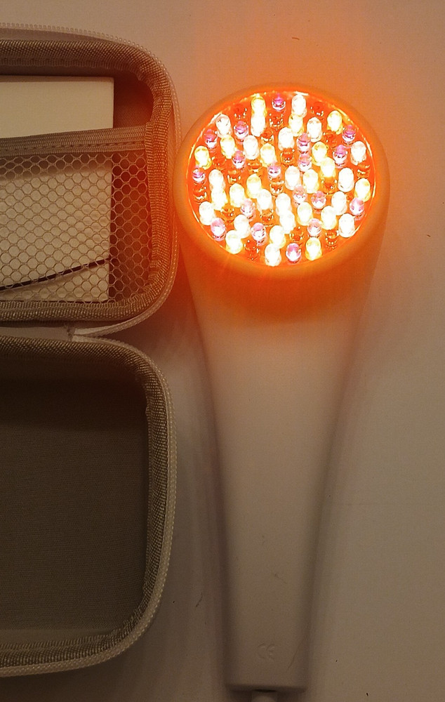 LightStim for Wrinkles Pro Strength LED Light Therapy Bundle! (White)
