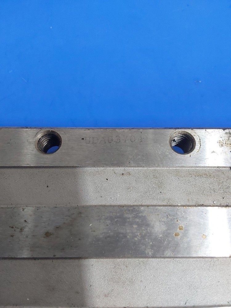 UDA03704, SLIDE GUIDE