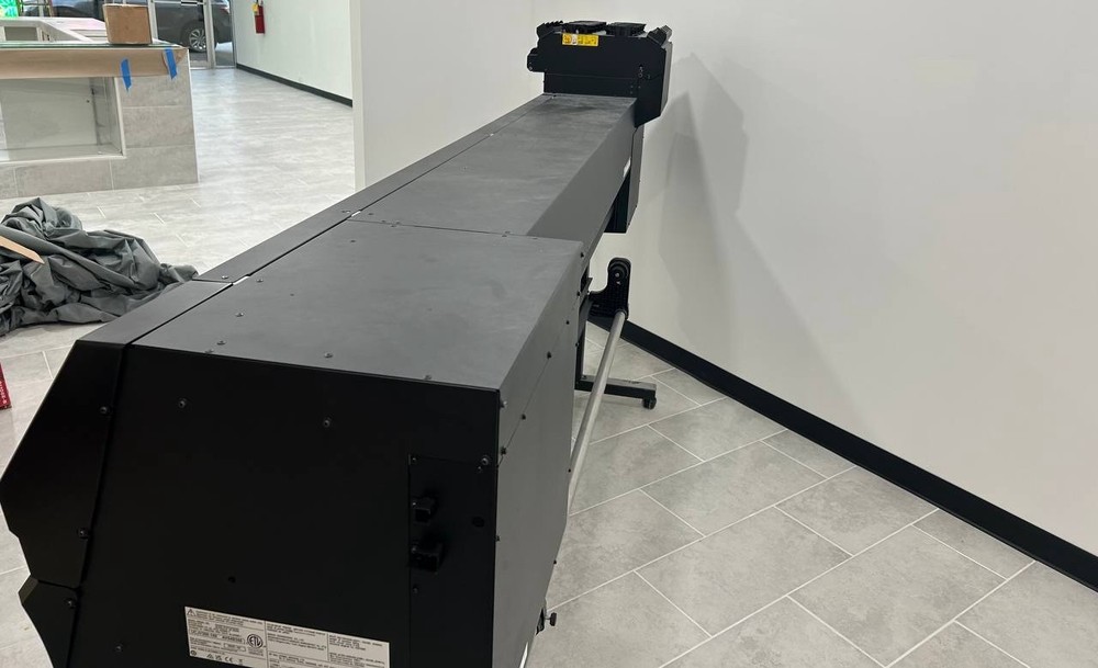 Mimaki UCJV300-160 Wide Format Eco-Solvent Print & Cut Large Format Printer