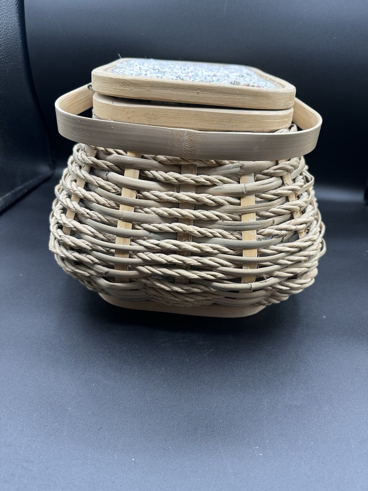 Beautiful Fabric Lined Wicker Lidded Sewing Basket With Handles