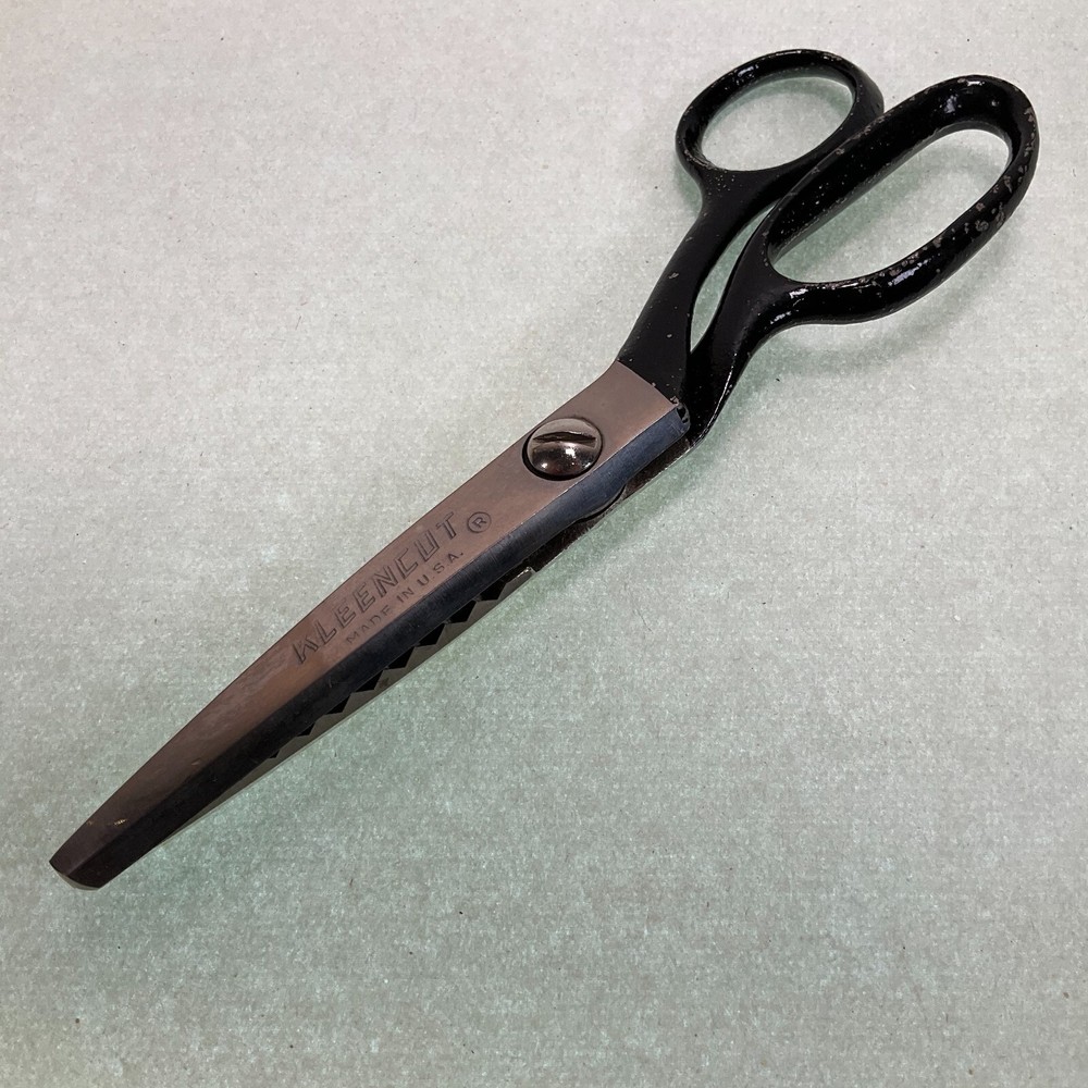 Kleencut Pinking Shears w/ Automatic Stop Sewing Scissors & Box Vintage USA