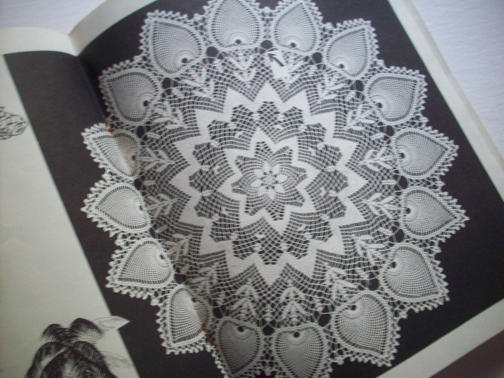 Crochet doily pattern booklet Volume 19