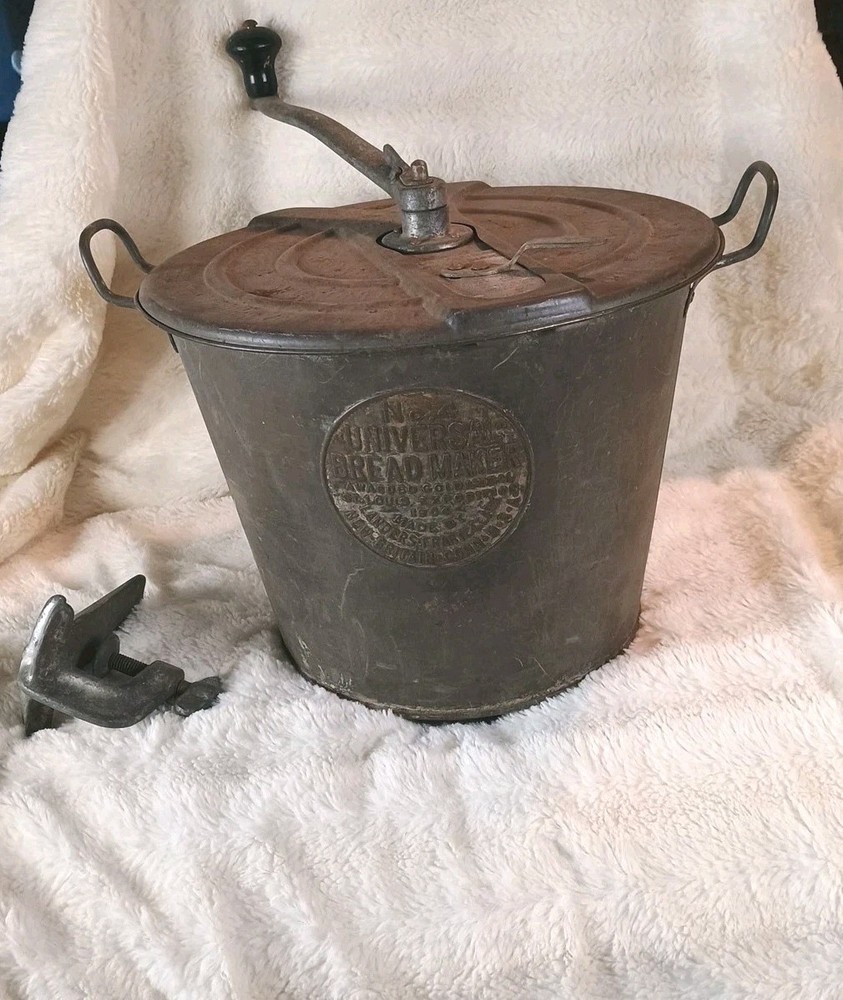 Antique No. 4 Universal Bread Maker 1904 Landers Frary & Clark Complete