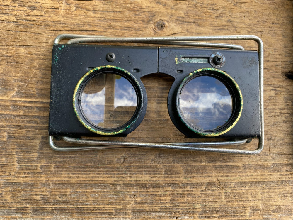 VINTAGE WWII US ARMY CF-8 STEREOSCOPE MAP READER ORIGINAL LEATHER CASE