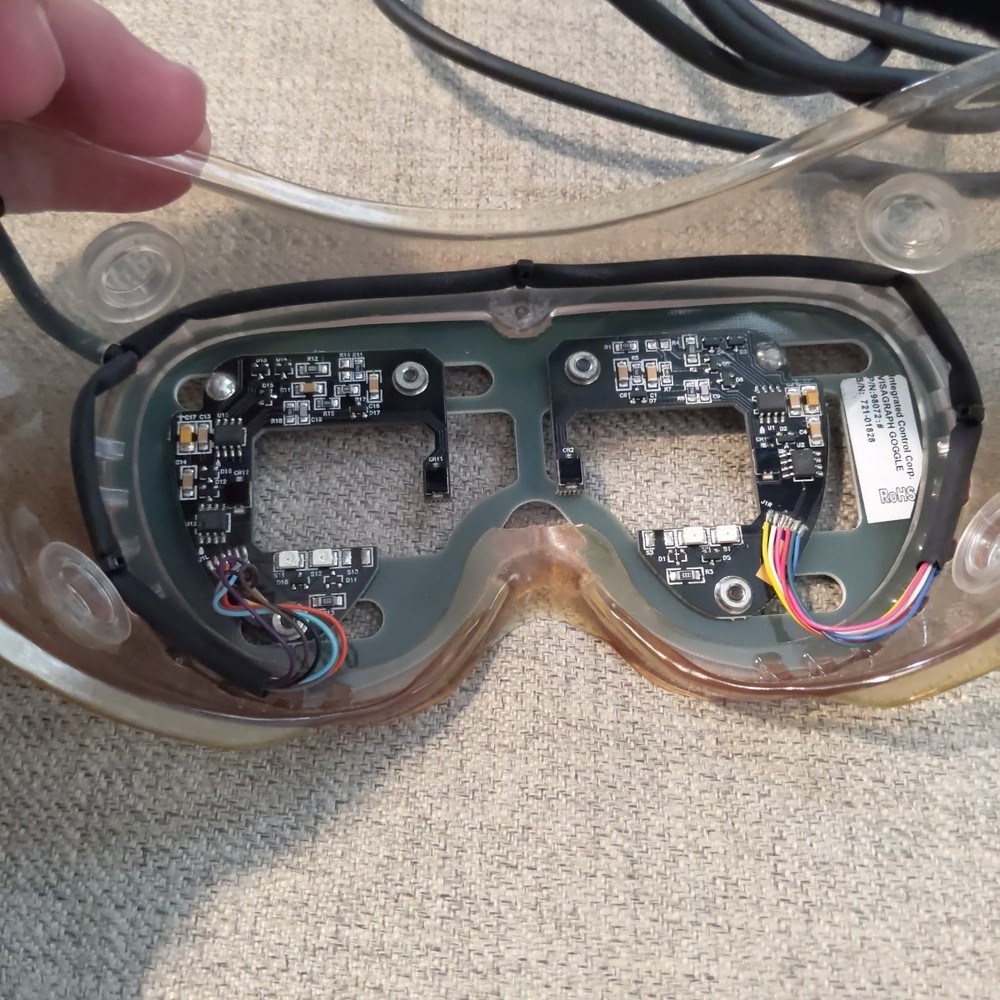Visagraph Eye Movement Testing Device Googles w/ Case 2013 Test Booklet UNTESTED
