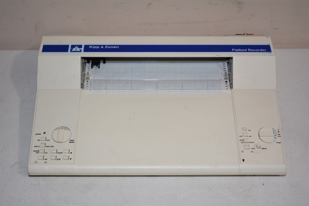 ^ Kipp & Zonen Flatbed Recorder BD 11E #D863