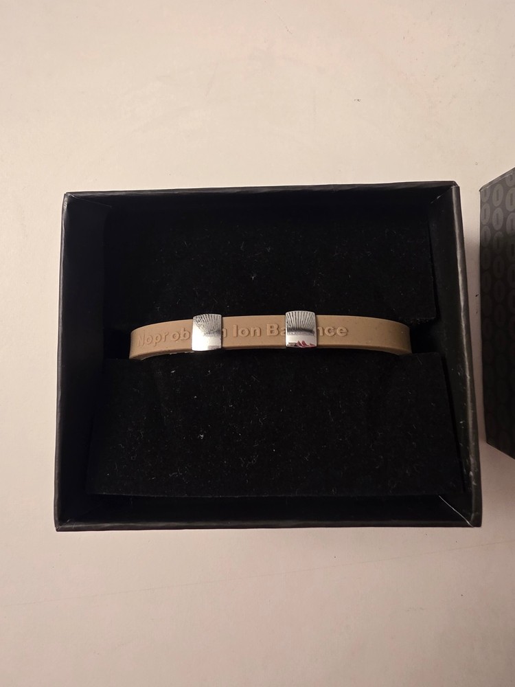 NO PROBLEM ION TITANIUM BALANCE BRACELETS Coffee Color