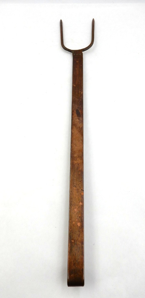 ANTIQUE SOLID COPPER HAND-FORGED TOASTING FORK WITH CURVED HANGER HANDLE