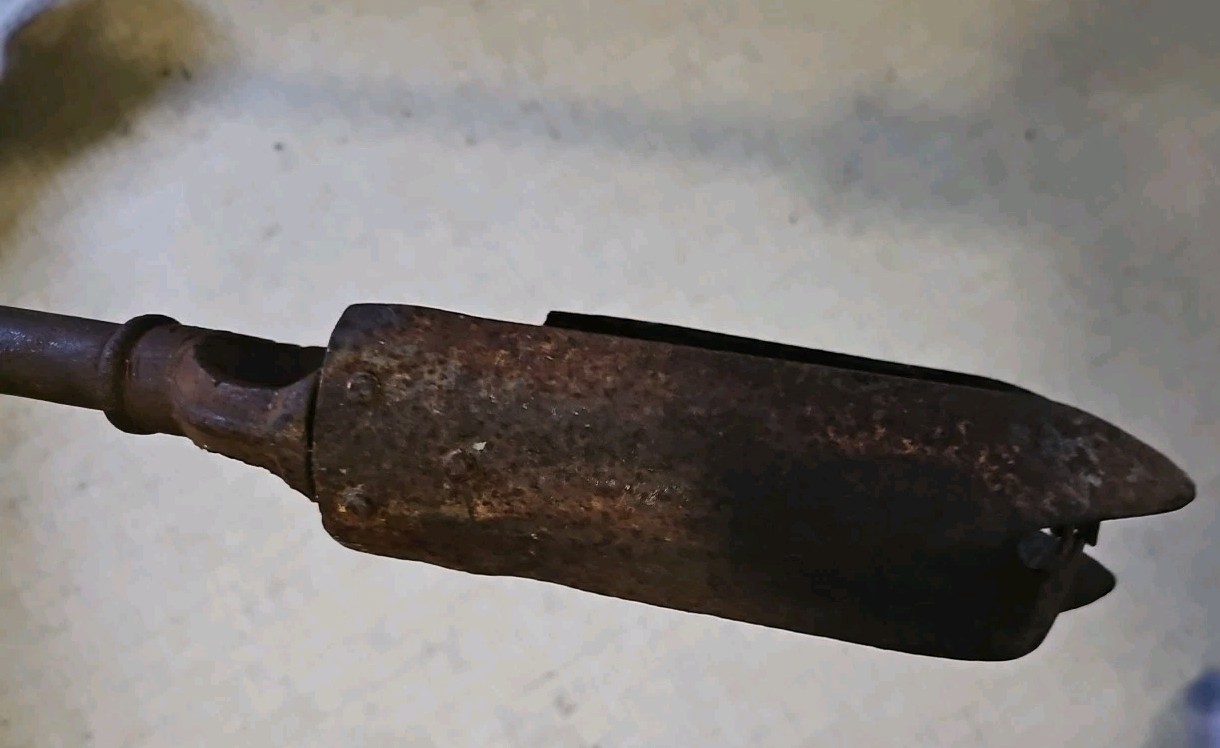 Vintage Post Hole Manual Auger Twist Digger for Garden Fence