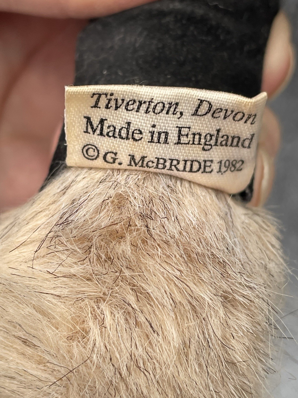 1982 LITTLE FOLK Bunny Rabbit Tiverton Devon England 16-1/2” PLUSH G. McBride