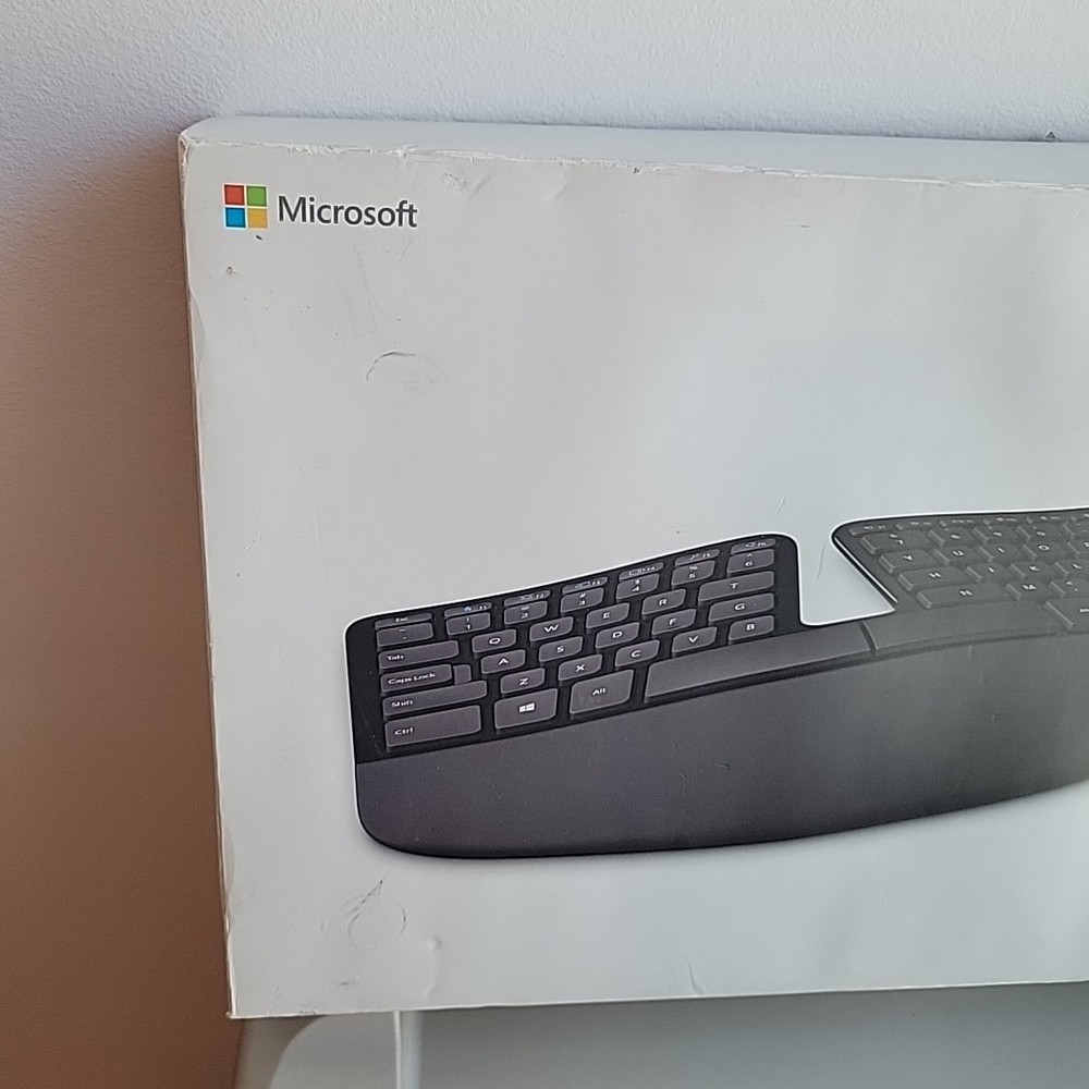Microsoft Sculpt Ergonomic Desktop Keyboard Mouse Number Pad Bundle - No Dongle
