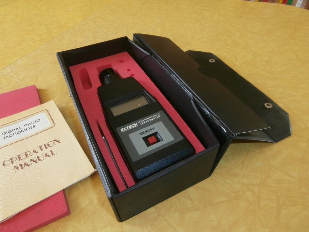 Extech Microprocessor Digital Photo Tachometer and Case