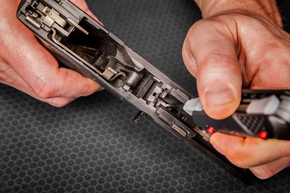 Real Avid 4-in-1 Multitool for Glock | Sight & Punch Tool, Screwdriver AVGLOCK41