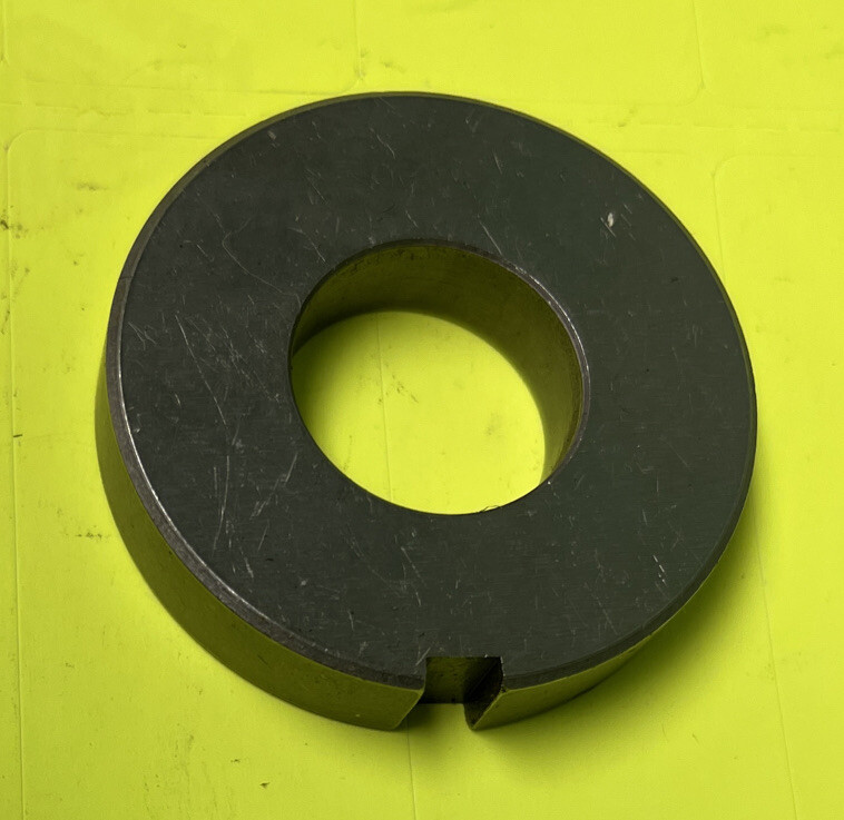 Singer 240555 Eccentric Drive Guide