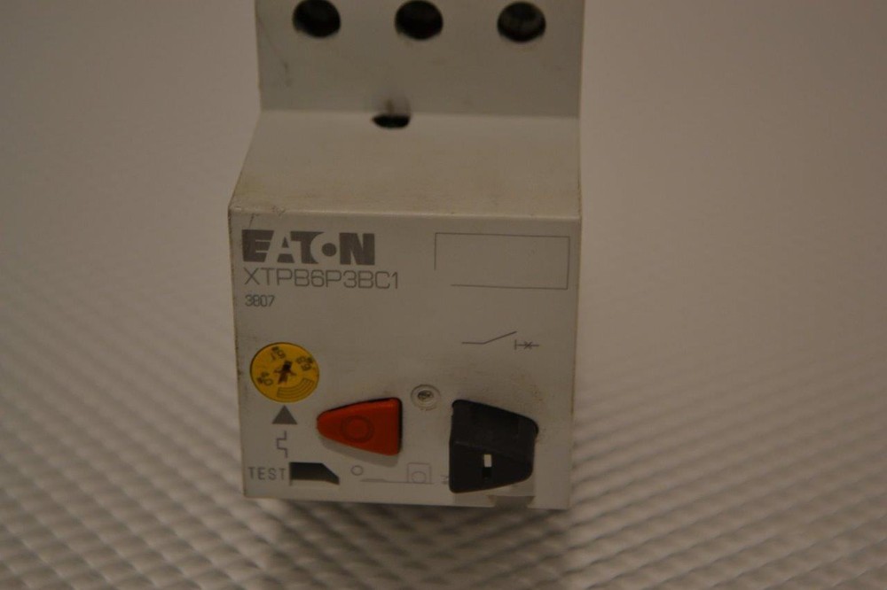 ONE USED EATON MOTOR PROTECTOR XTPB6P3BC1.
