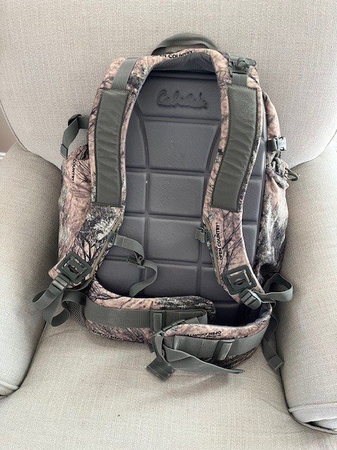 Cabalas Open County Seclusion 3D Backpack