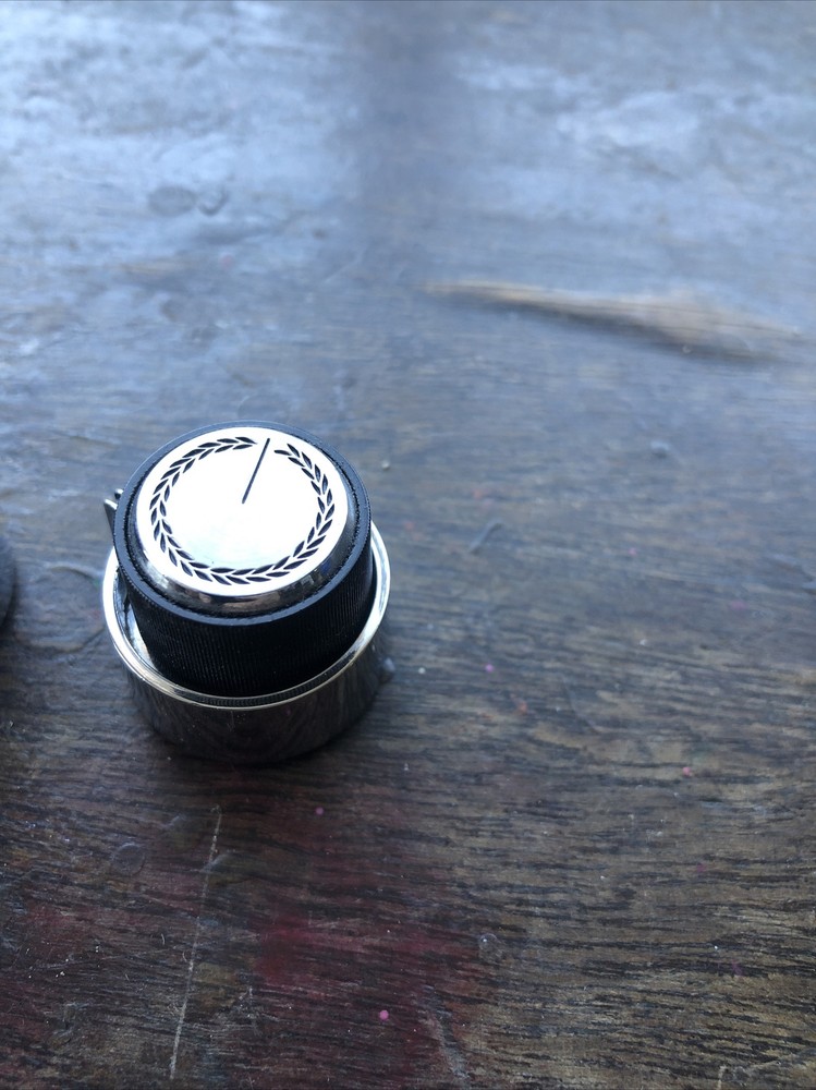 1991 Sedan Deville Radio Knobs