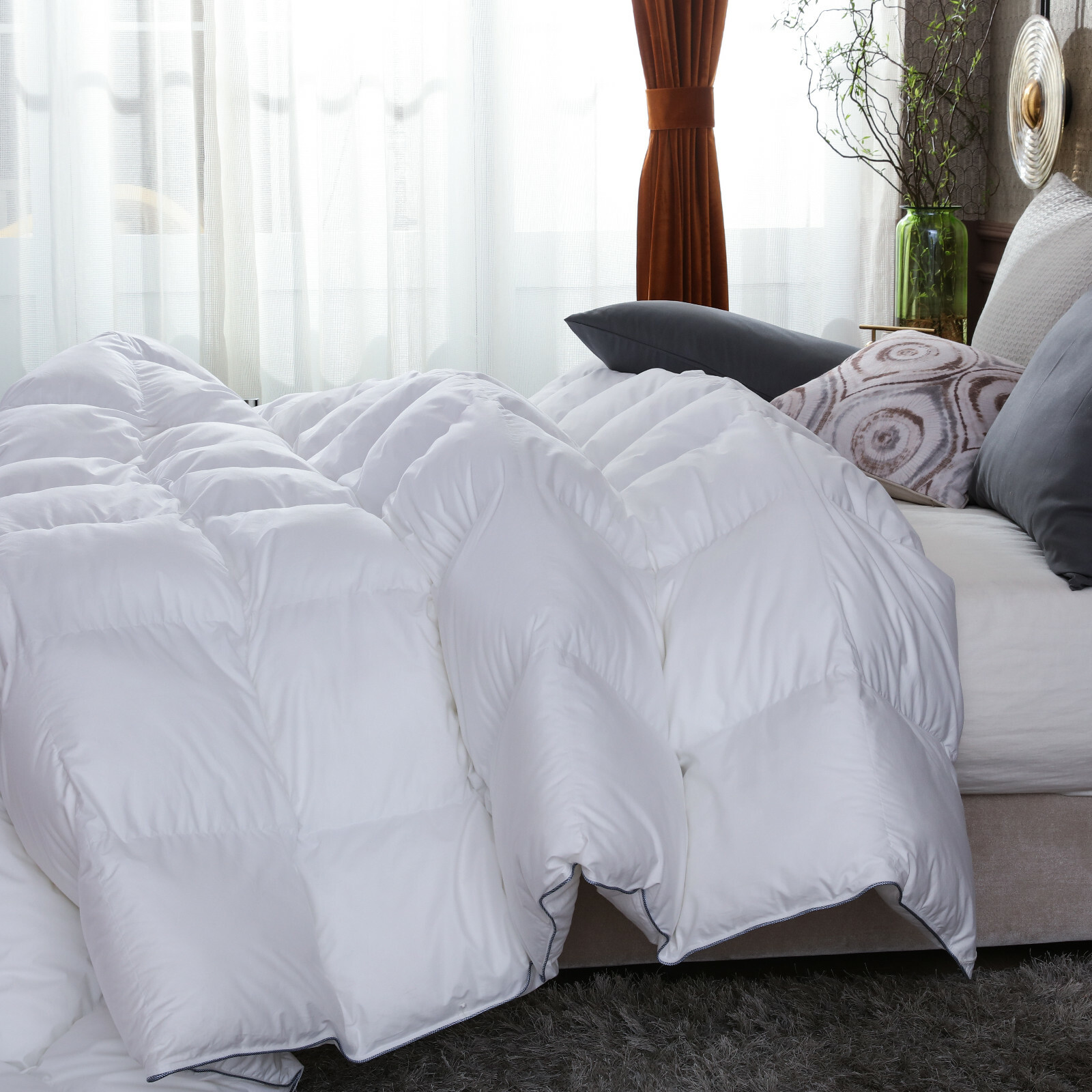 SNOWMAN All Season Comforter Soft Goose Down Comforter Queen Size 100%Cotton