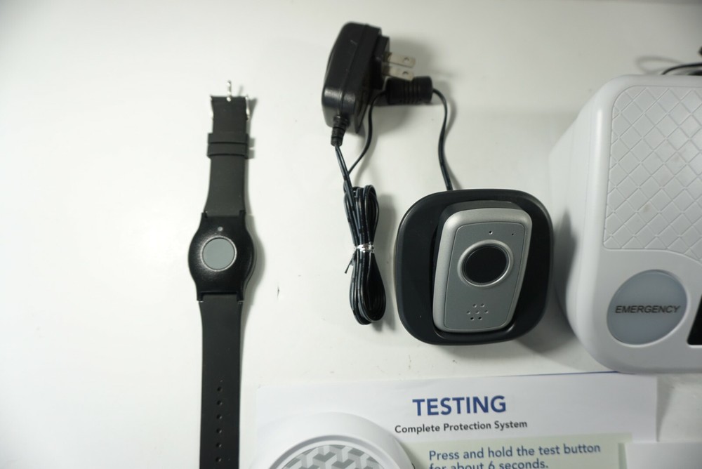 Pre-Owned Mobile Help Mobile Medical Alert System. Pre-Owned