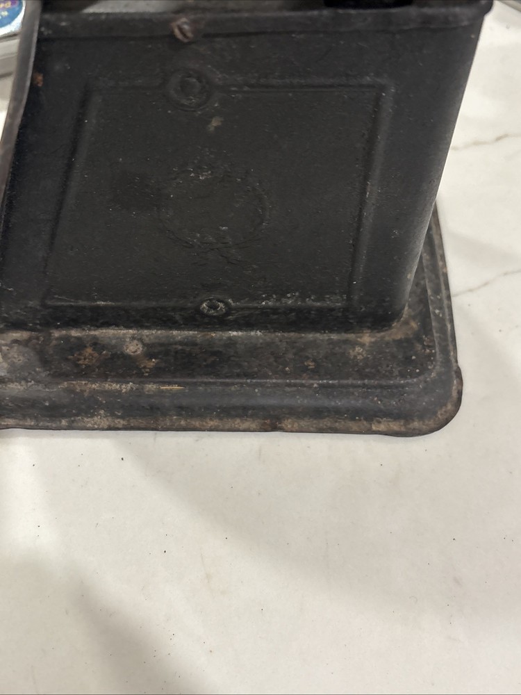 Antique 1906 Mfg Scale. Beautiful.