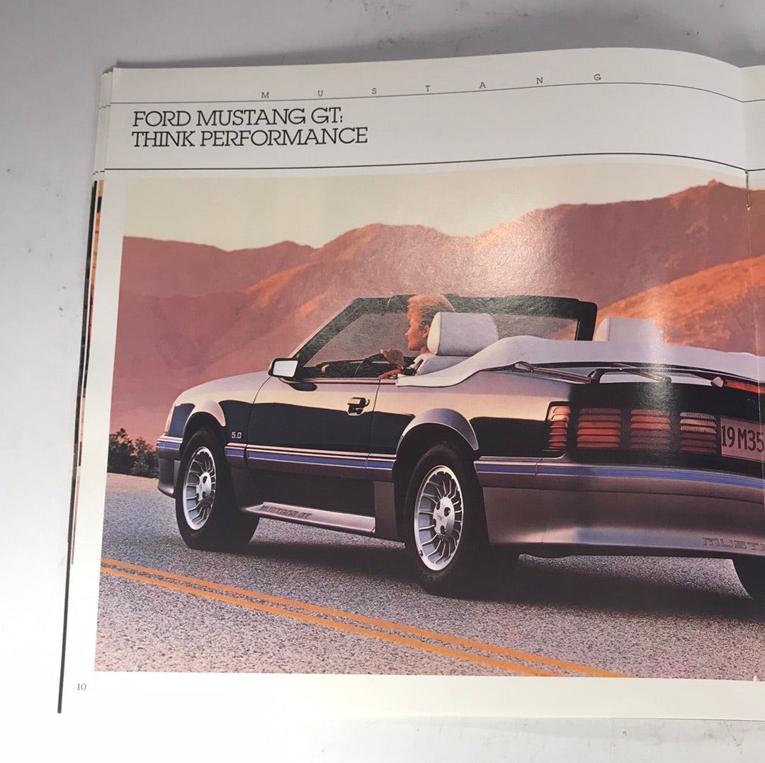 1988 Ford Mustang dealer sales brochure