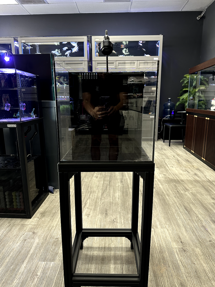GLASS SPACE AIO-40 CUBE