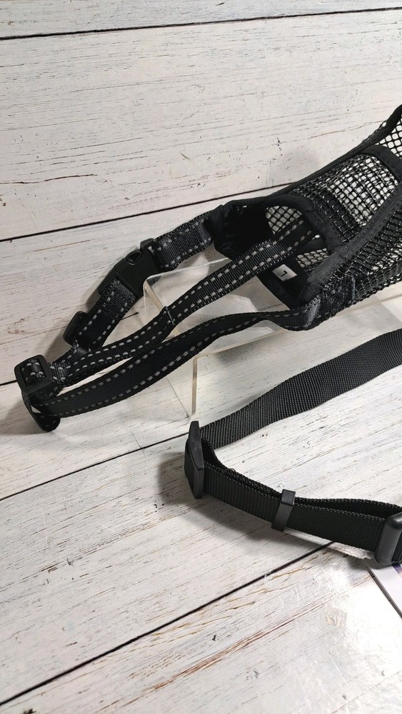 Mesh Dog Muzzle, Breathable Soft Dog Muzzle with 3 Reflective Straps Size: Large