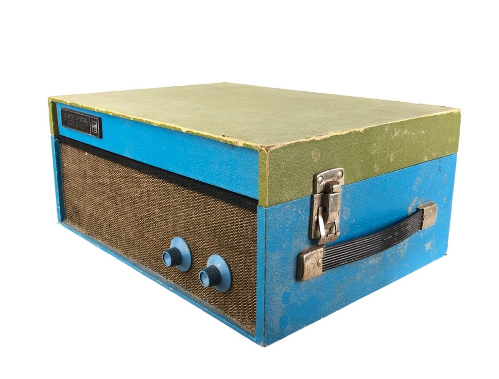 Vintage Columbia Masterwork Solid State Model M-2201 Phonograph Record Player