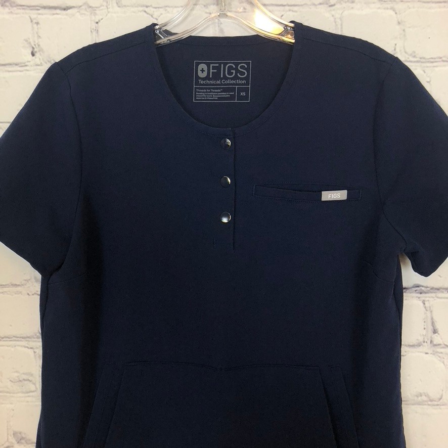 Figs Casma Three Pocket Scrub Top Size XS Navy Blue