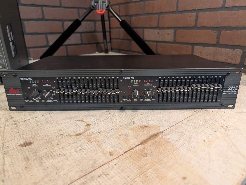 DBX 2215 32-CHANNEL EQ Equalizer