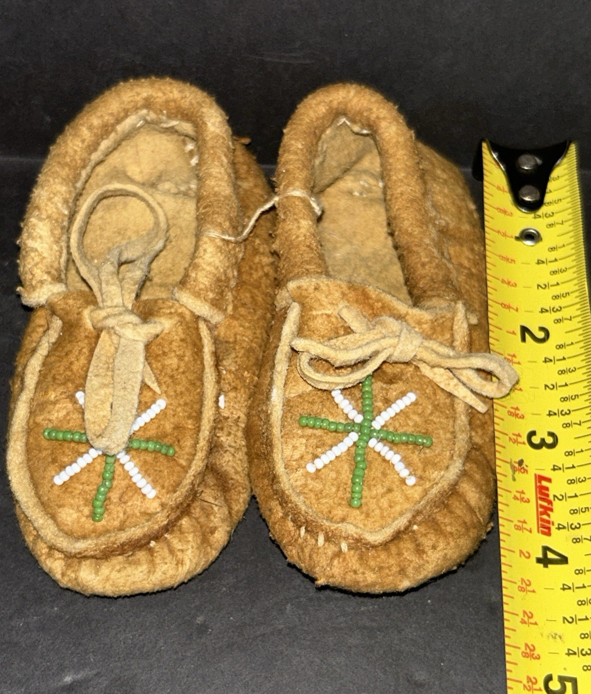 Baby Moccasins - Antique handmade - Native American - never worn - Look!