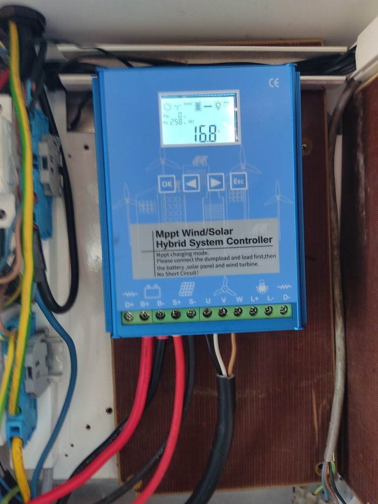 1600W 12V 24V MPPT Wind Solar Hybrid Charge Controller Regulator with Dump-load
