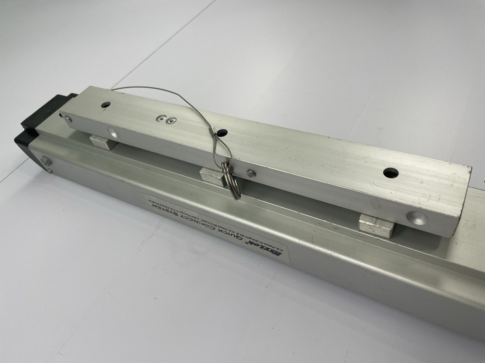 Werner Keylok Quick Connect System Ladder Leveler