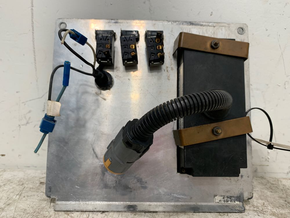 1999 Allison Trans. Electronic Shift Control K17686542F (678-10112)