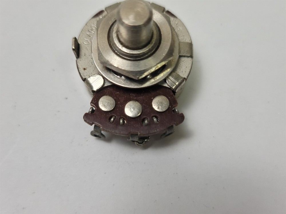 Clarostat / Honeywell 667E-252 140721 Potentiometer
