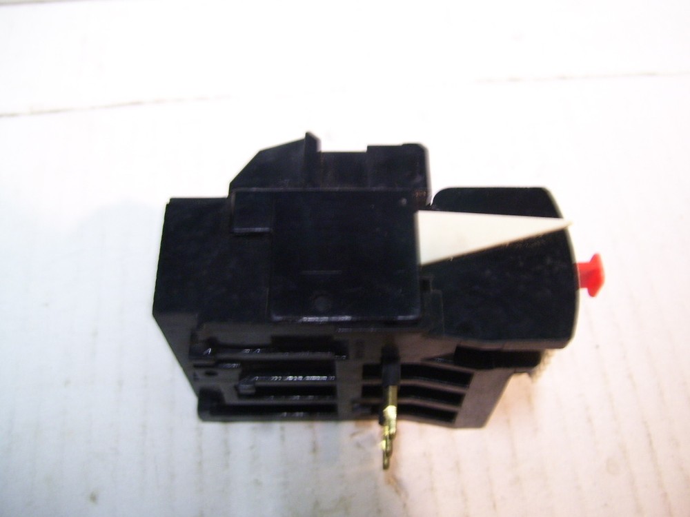 NEW IMO U12/16 E6 4-6A OVERLOAD RELAY P2291