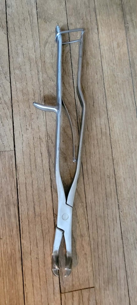 Kelly's equine cap extractor