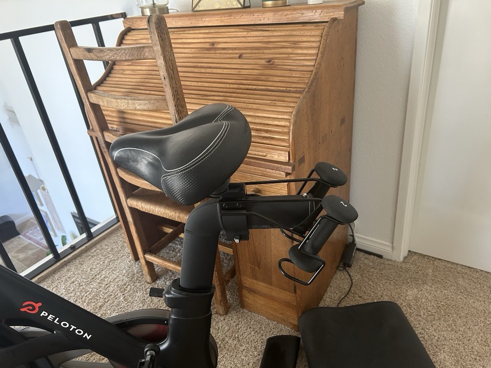 Peloton Bike with Touchscreen and Adjustable Resistance