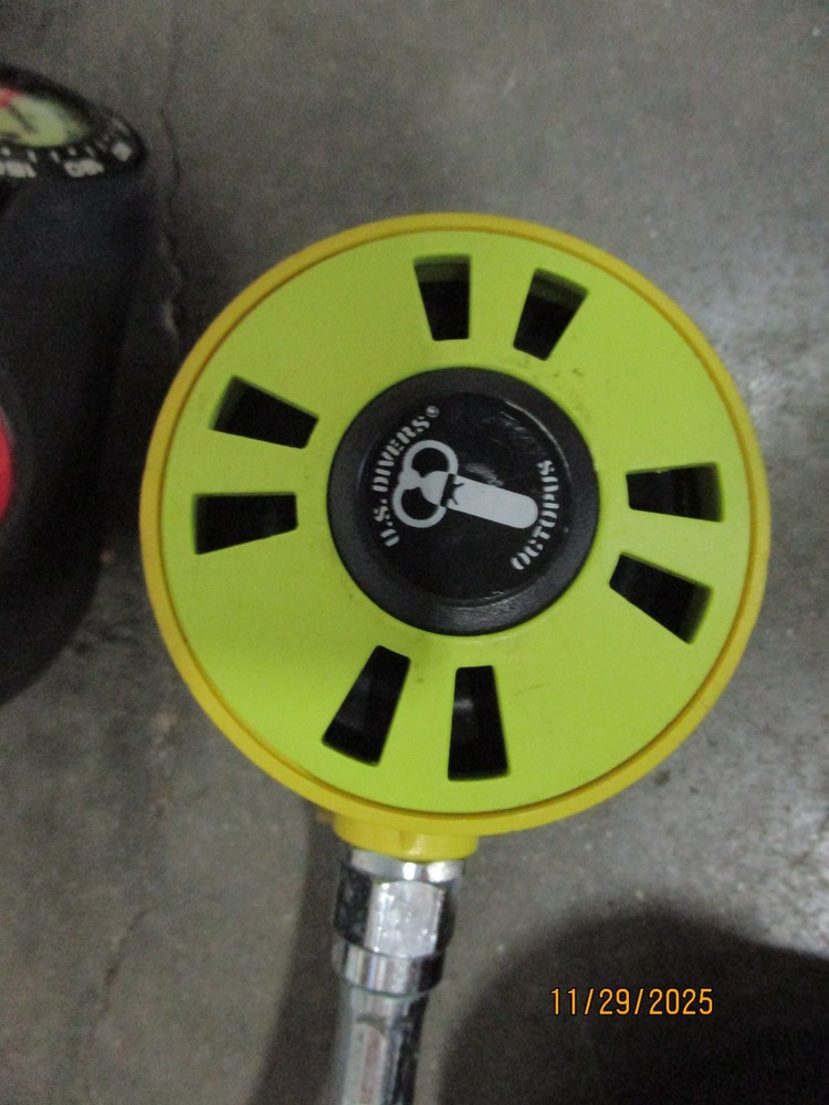 US Divers SE2 Regulator & Oceanic Data Max Sport Computer Untested