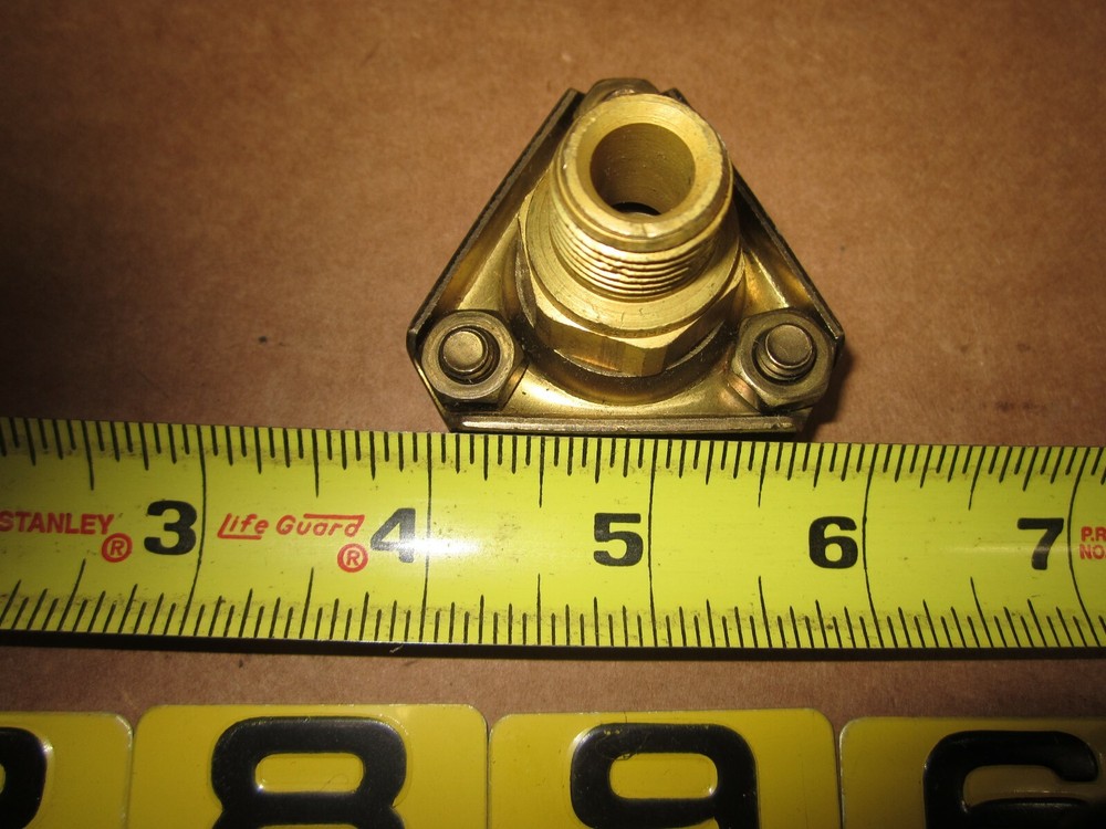 SPRAYING SYSTEMS COMPANY BRASS MOUNTING ADAPTER