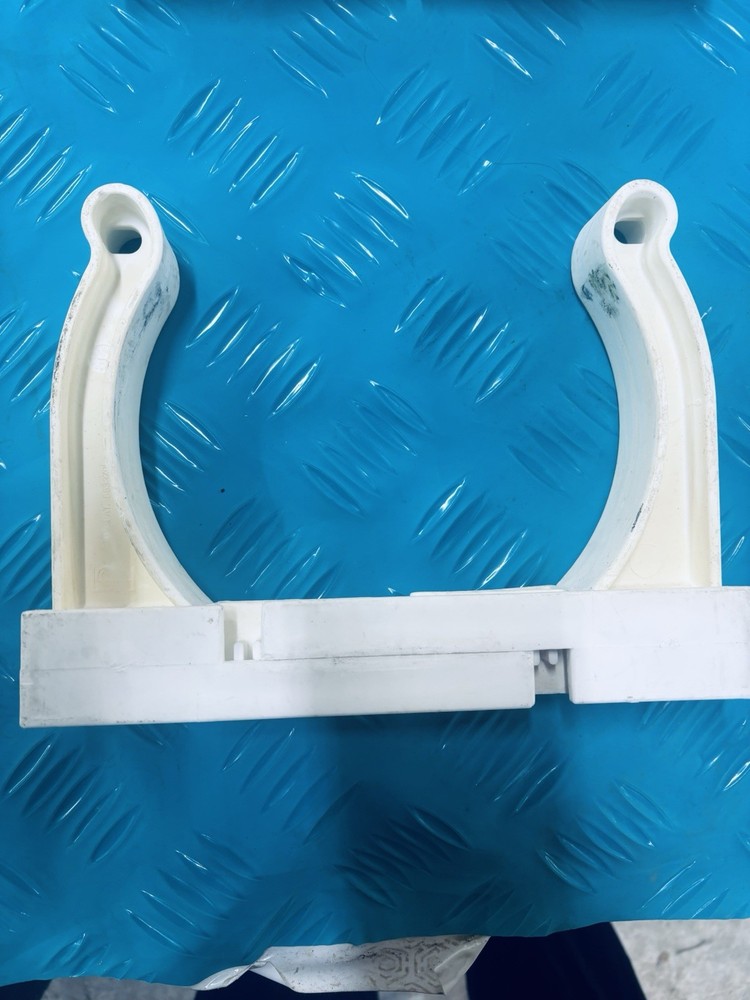 Dive Tank/Roll Control Adjustable Tank Bracket-WHITE