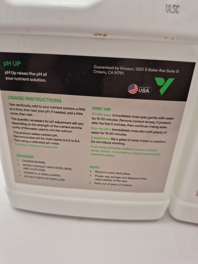 VIVOSUN pH Up & pH Down Kit, 1 Quart Each, pH Control Kit for Balanced pH Level