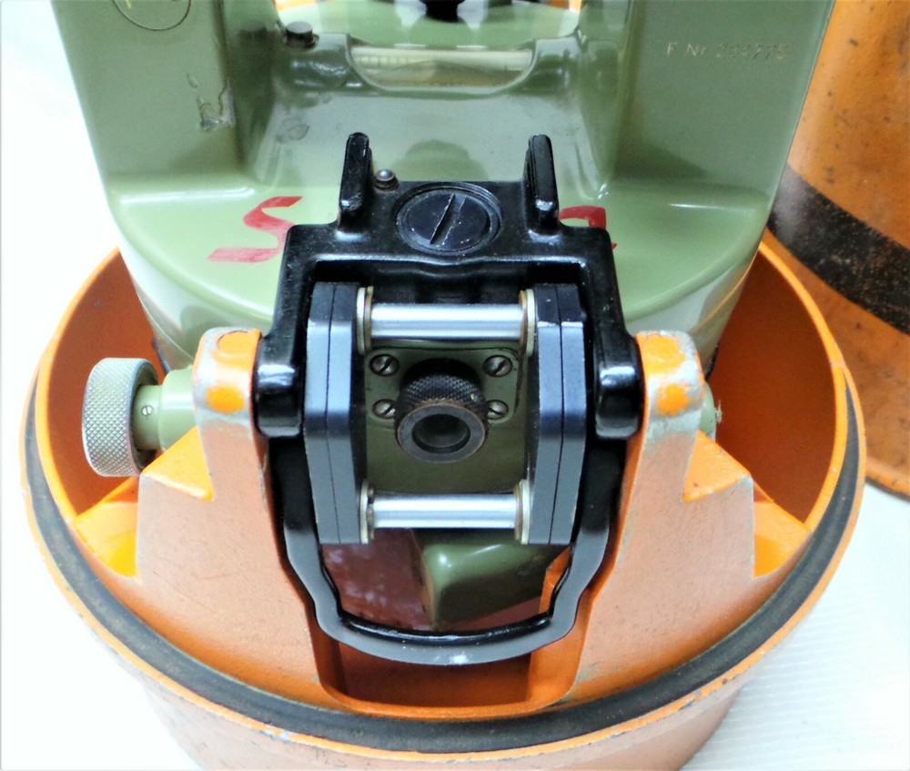 WILD Heerbrugg T1 Theodolite.